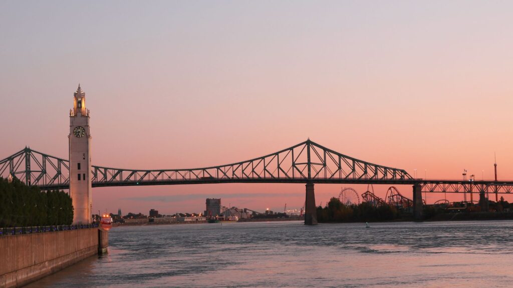 Inmigracion Canadiense - Montréal